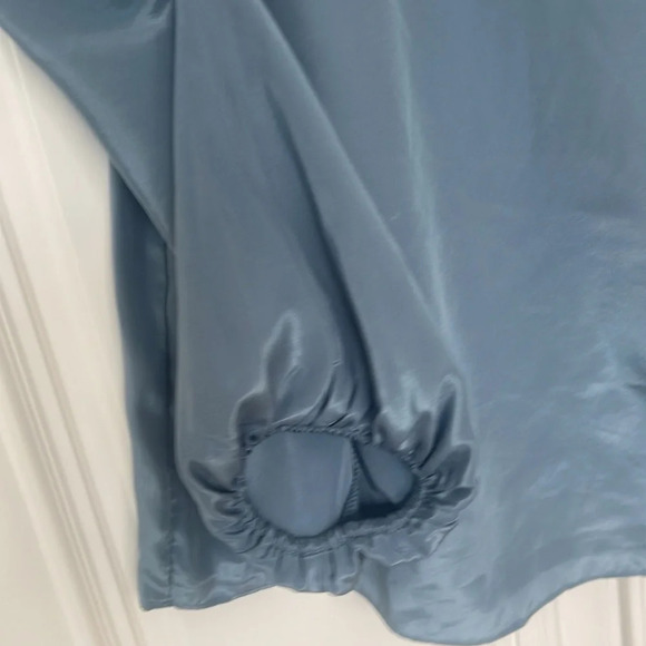 1.STATE Women's Balloon-Sleeve V Neck satin Blouse top slate blue size M - Picture 8 of 13